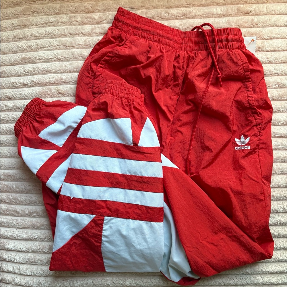 Adidas trefoil Red and White Joggers, windbreaker XS, track pants